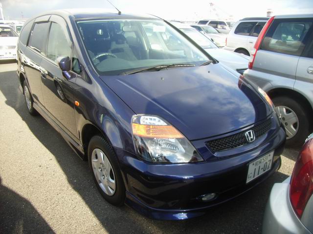 2002 Honda Stream Pictures