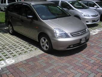 2002 Honda Stream Pictures