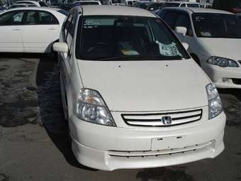 2002 Honda Stream Pictures