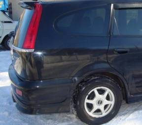 2002 Honda Stream Photos