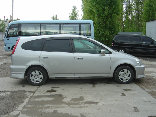 2003 Honda Stream