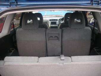 2004 Honda Stream Pictures