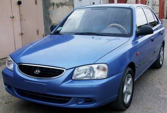 2005 Hyundai Accent Pictures