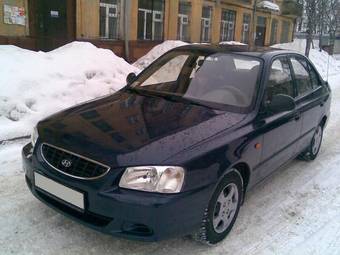 2006 Hyundai Accent Photos