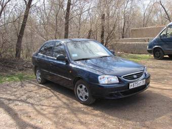 2008 Hyundai Accent Photos