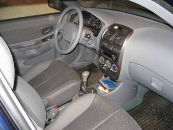 2008 Hyundai Accent Pictures