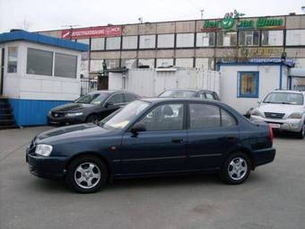 2008 Hyundai Accent Pictures