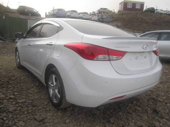 2011 Hyundai Avante Images