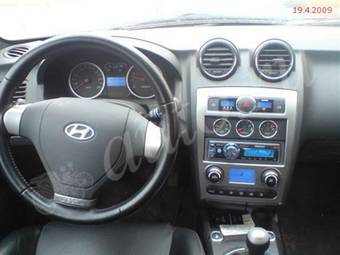 2008 Hyundai Coupe Photos