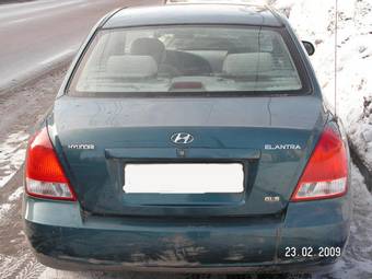 2003 Hyundai Elantra Photos