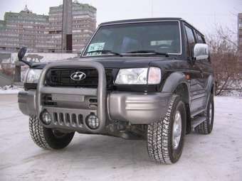 2003 Hyundai Galloper Images