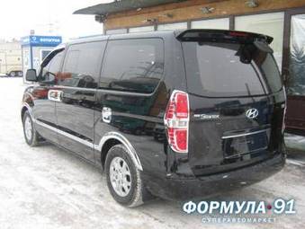 2009 Hyundai Grand Starex Pictures