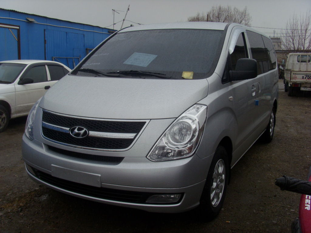 Hyundai grand starex 2010