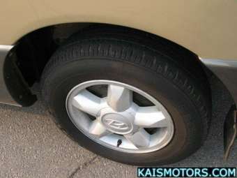 2002 Hyundai Starex Pictures