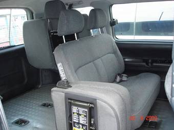 2002 Hyundai Starex Pictures