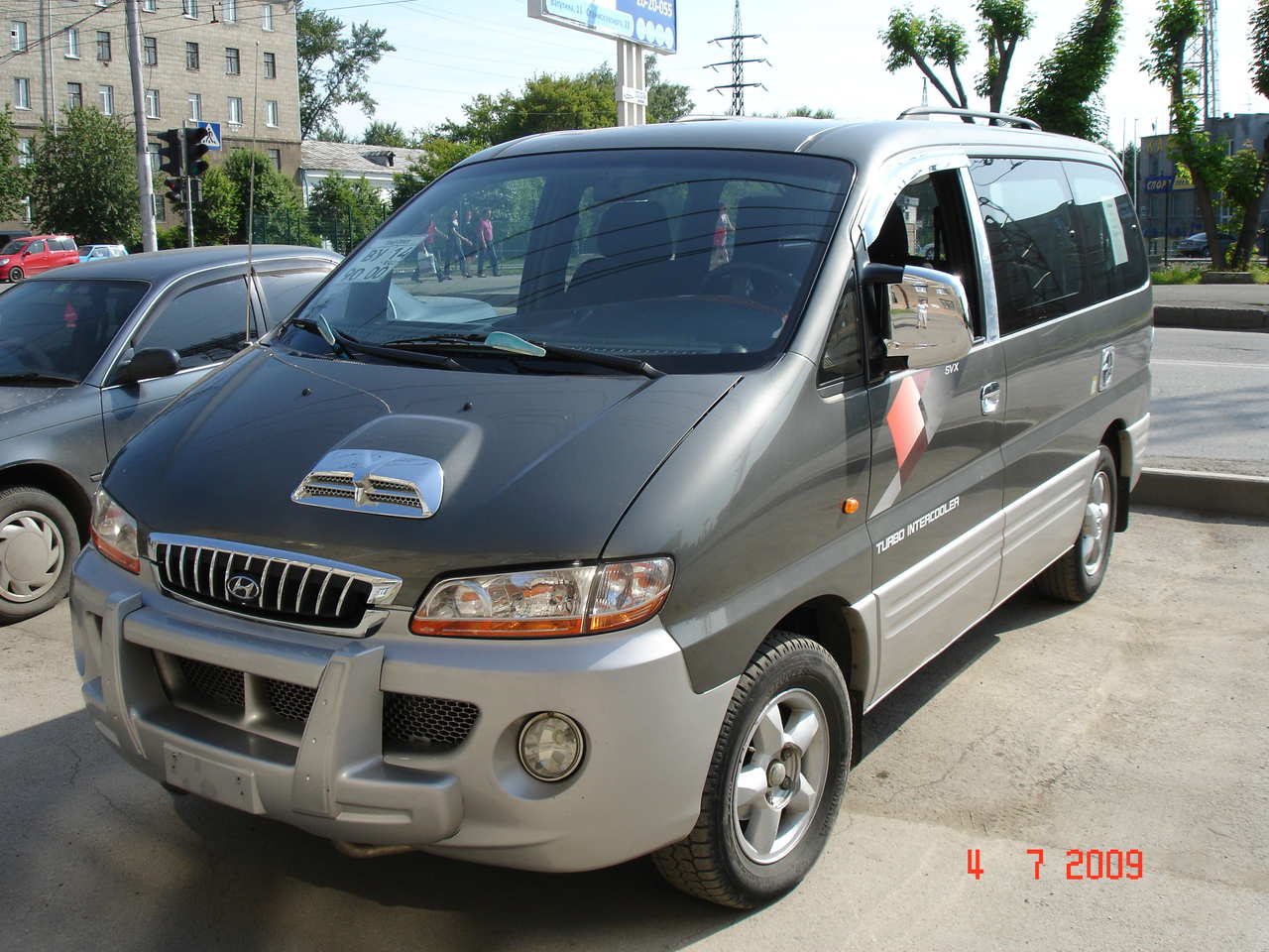 Hyundai starex 2002 год