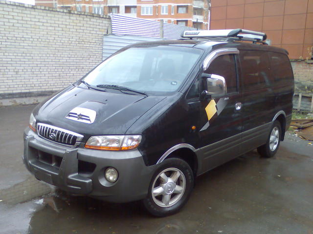 Hyundai starex 2003 года