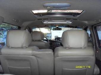 2004 Hyundai Starex Pictures