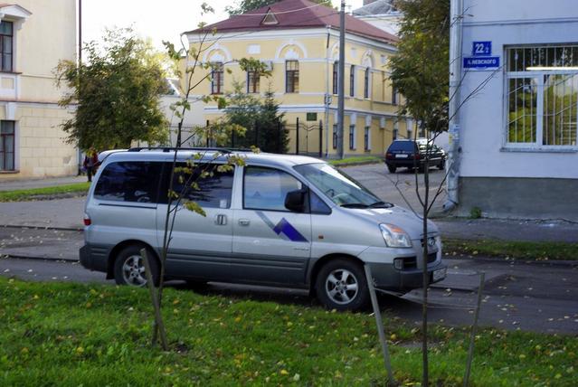 2004 Hyundai Starex