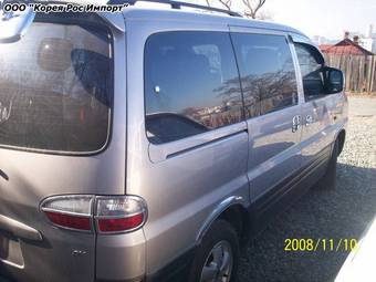 2004 Hyundai Starex Photos