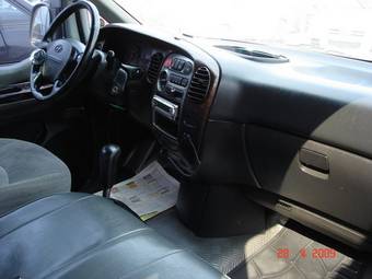 2004 Hyundai Starex Pictures