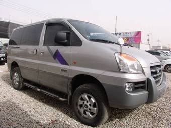 2006 Hyundai Starex Photos