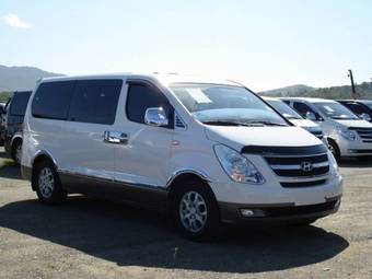 2008 Hyundai Starex Photos