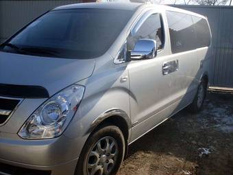 2008 Hyundai Starex Photos