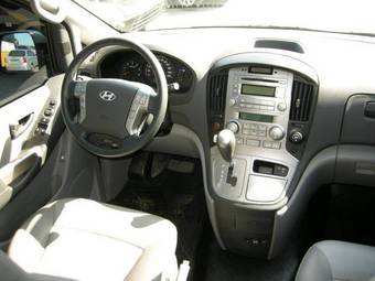 2008 Hyundai Starex Photos