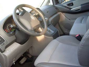 2008 Hyundai Starex Photos