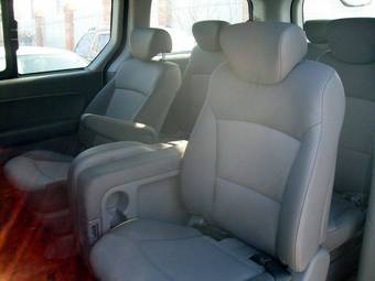 2009 Hyundai Starex Images