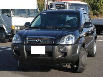 2004 Hyundai Tucson Pictures