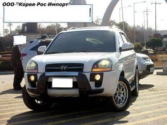2004 Hyundai Tucson Photos