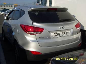 2010 Hyundai Tucson Pictures