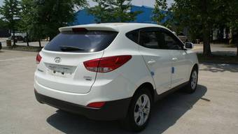 2010 Hyundai Tucson Pictures