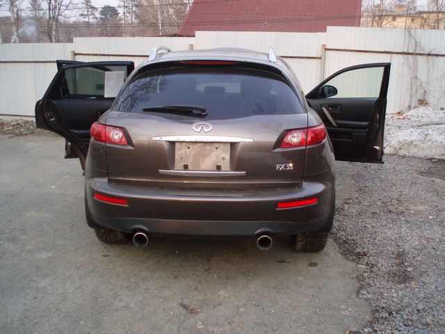 2004 Infiniti FX35