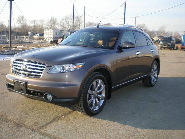 2004 Infiniti FX35