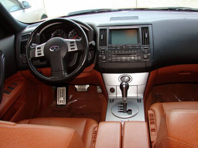 2004 Infiniti FX35