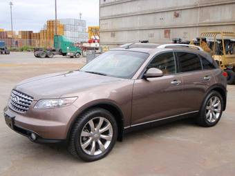 2004 Infiniti FX35 Photos