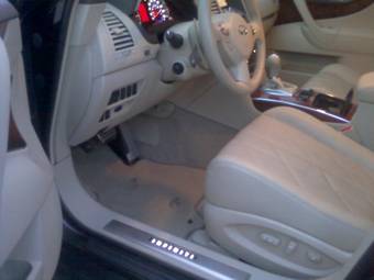 2009 Infiniti FX35 Pictures