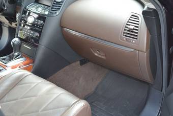 2011 Infiniti FX37 Images