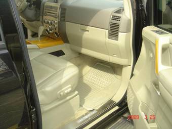 2005 Infiniti QX56 Pics