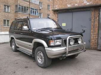 1995 Isuzu Bighorn Photos