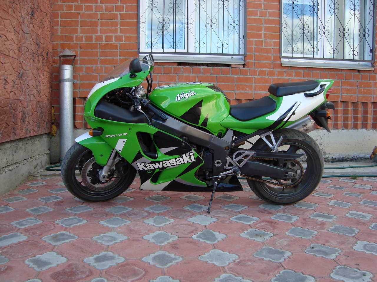 2001 Kawasaki ZXR750