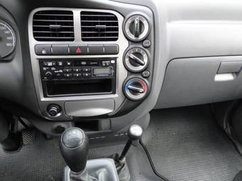 2009 Kia Bongo Pictures