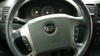 2003 Kia Sorento Photos