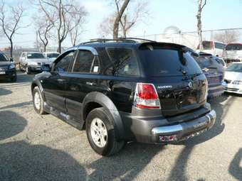 2004 Kia Sorento Images