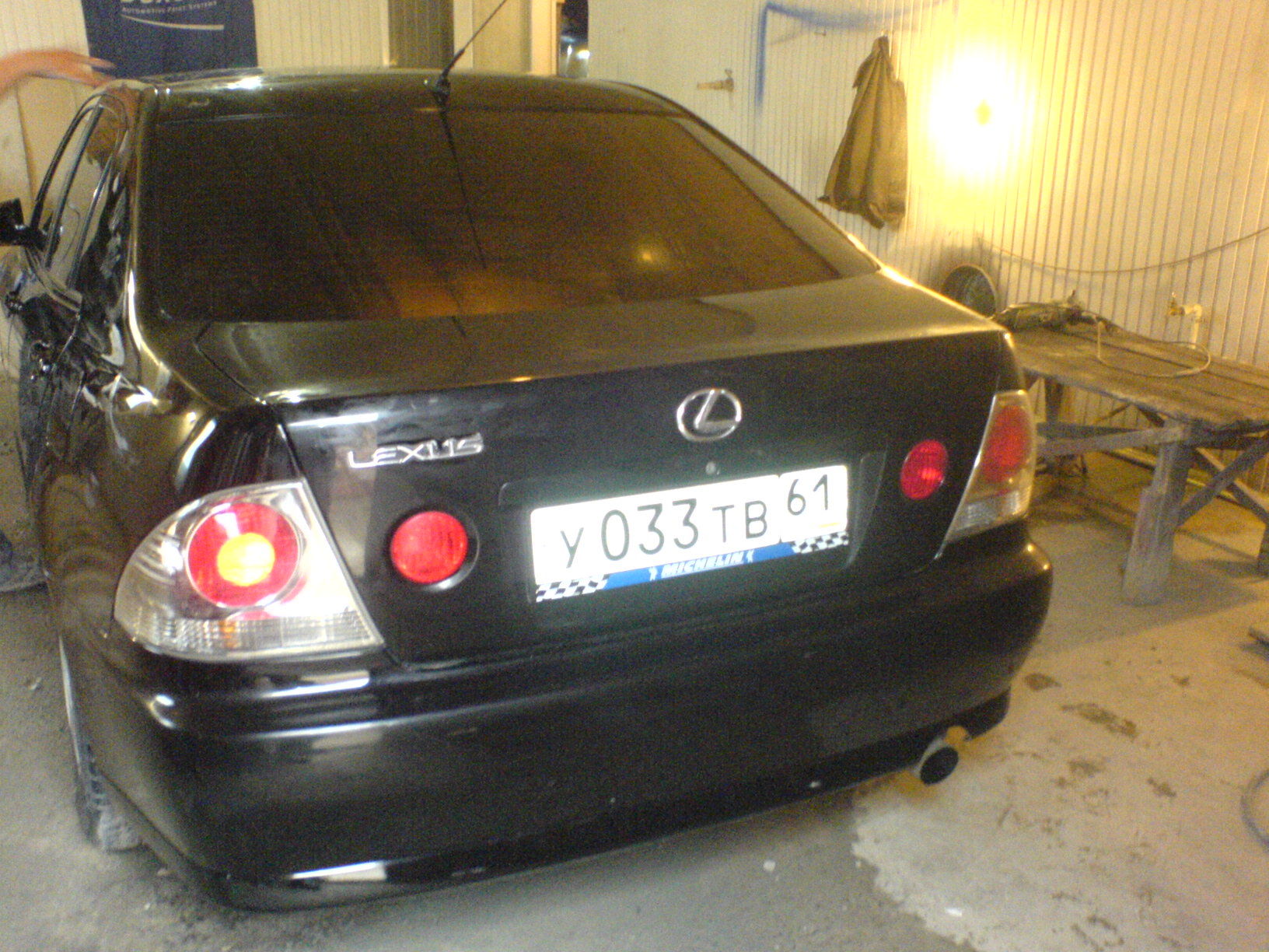 1999 Lexus IS200