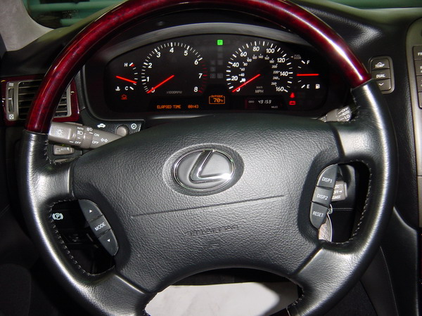 2001 Lexus LS430 Photos
