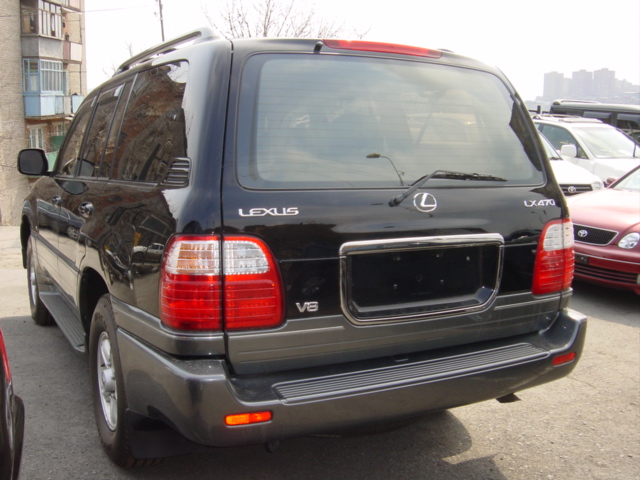 2000 Lexus LX470 Photos